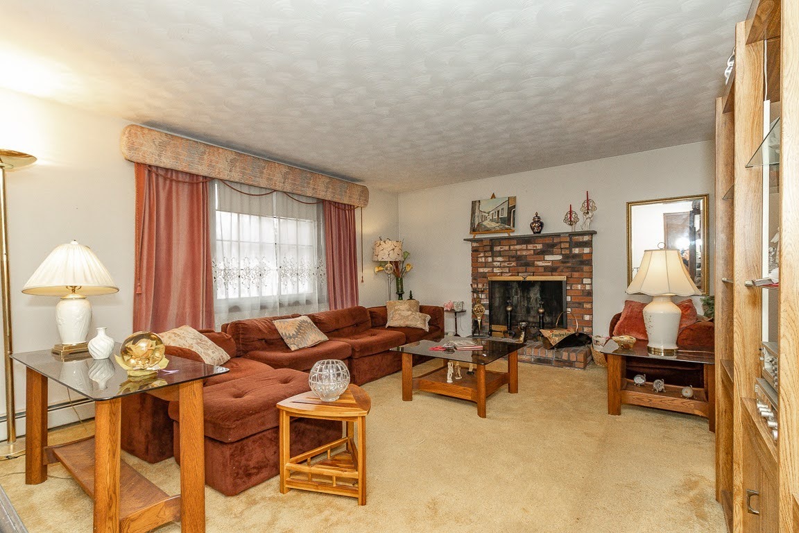 123 Ellsworth Street