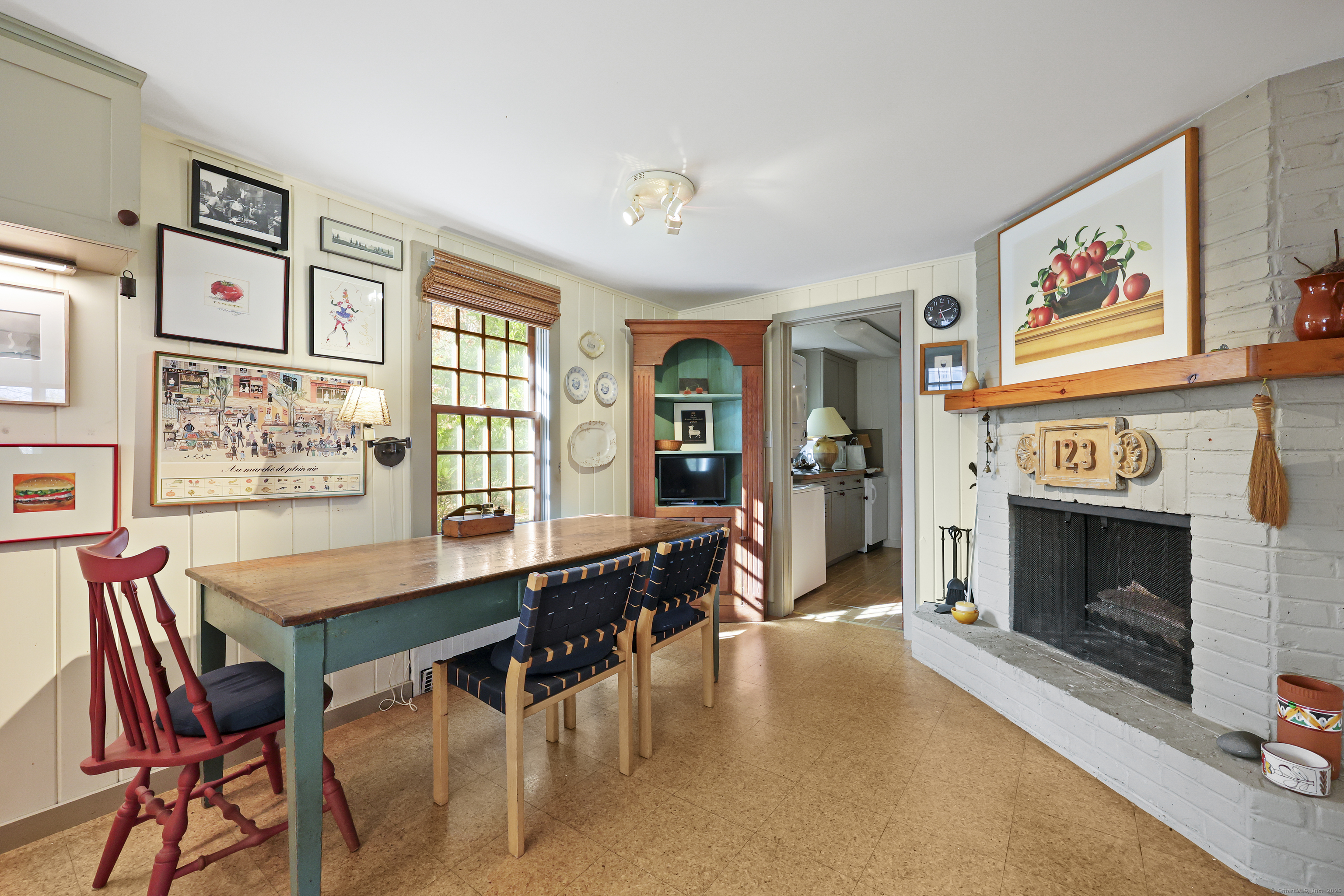 123 Goshen East Street