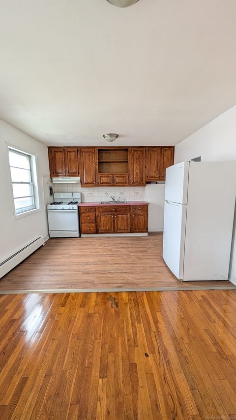 Tiny photo for 14 Fairview Drive #APT 4, Danbury, CT 06810 (MLS # 24132358)