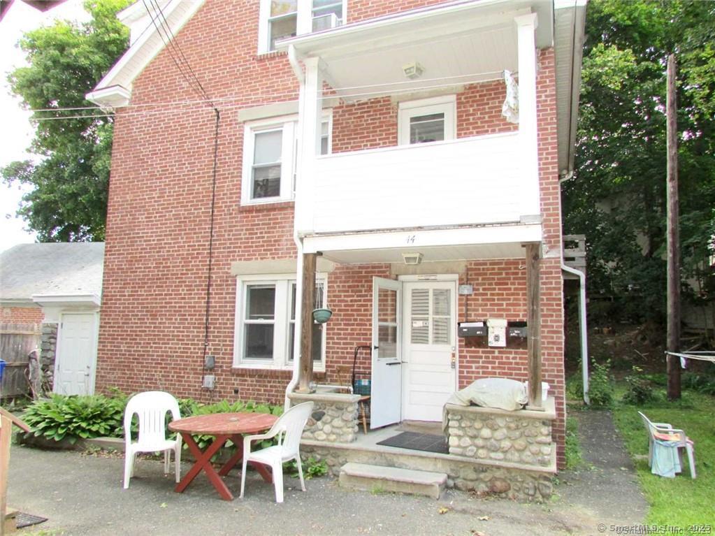 Brookside Avenue U1, Torrington, Connecticut - 1 Bedrooms  
1 Bathrooms  
3 Rooms - 