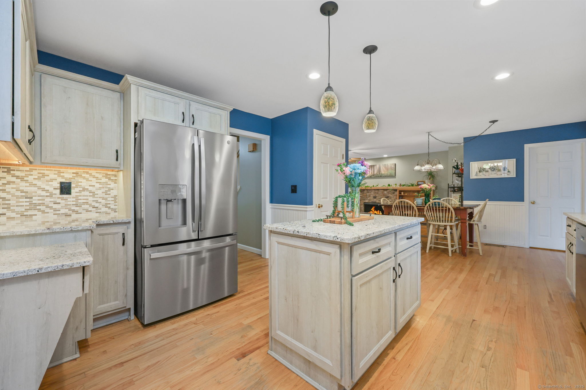 19 Elizabeth Street, Trumbull, Connecticut image 9