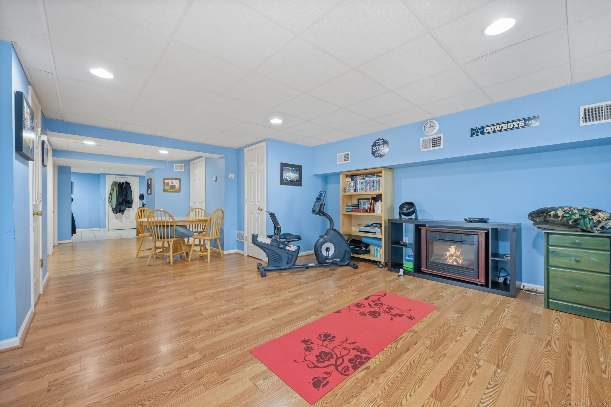 19 Elizabeth Street, Trumbull, Connecticut image 34