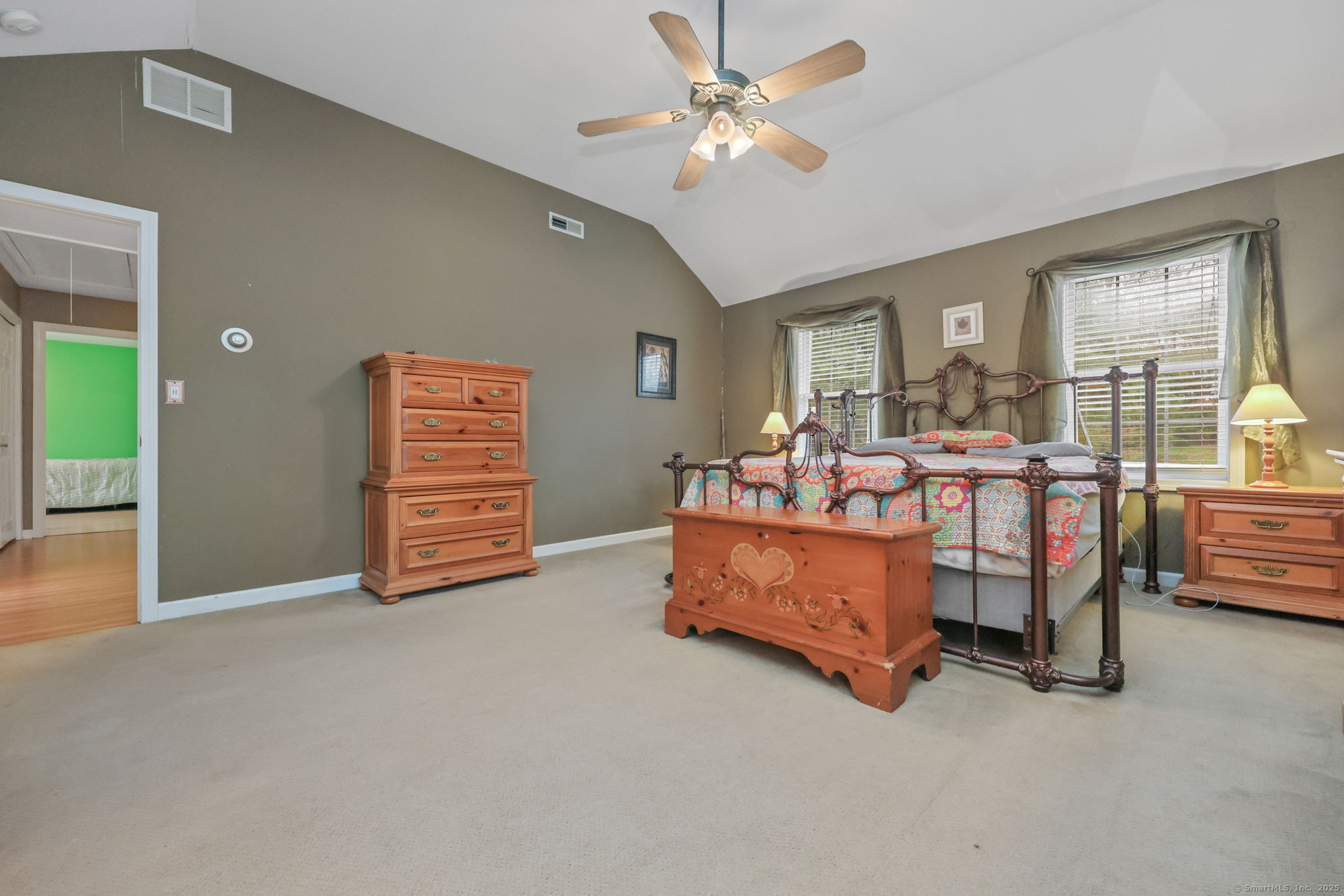 19 Elizabeth Street, Trumbull, Connecticut image 24