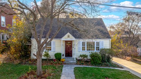 40 Woodland Avenue Hamden CT 06514