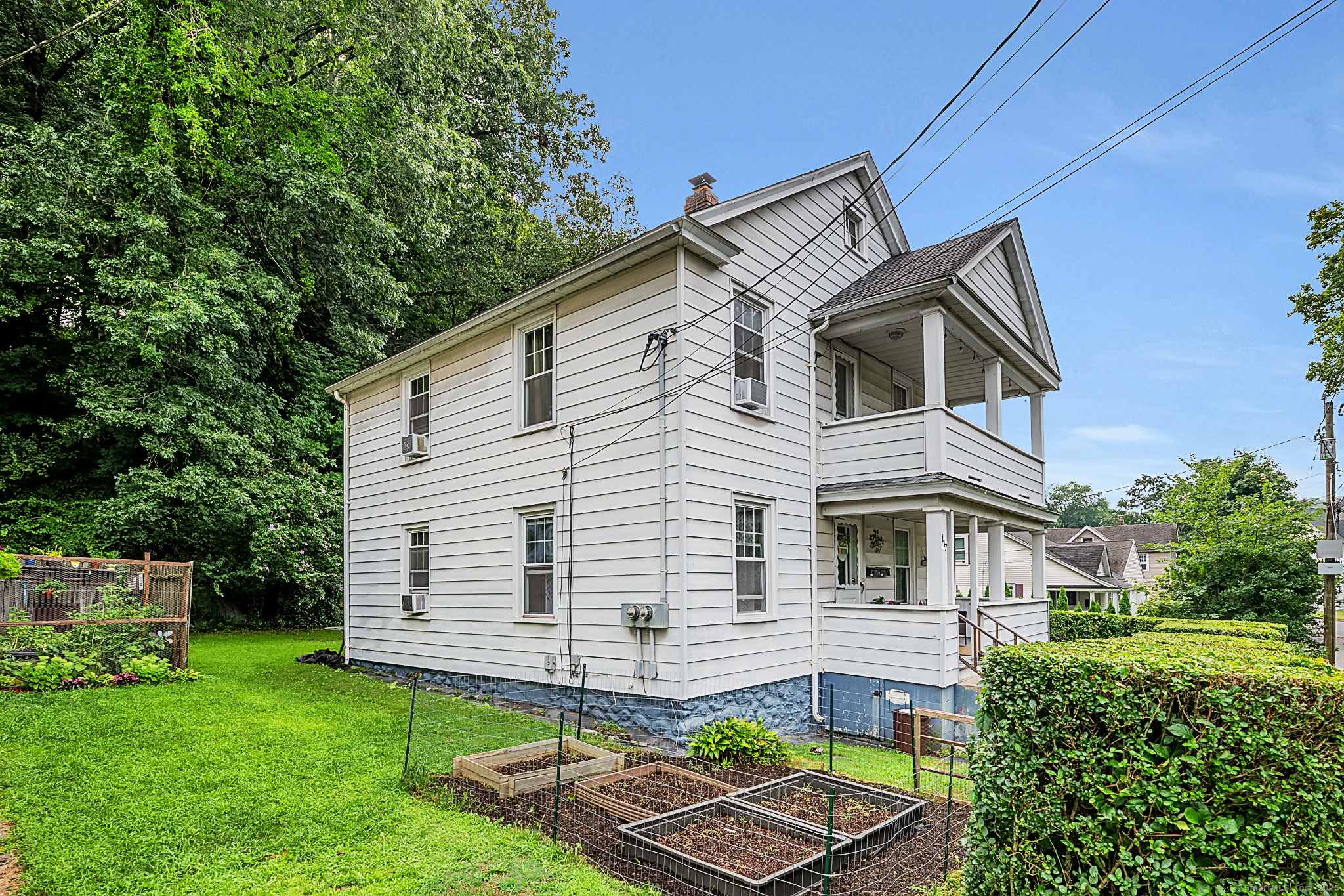 117 Golden Hill Street
