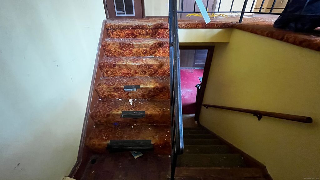 Photo of 445 Lincoln Drive, Cheshire, CT 06410 (MLS # 24141269)