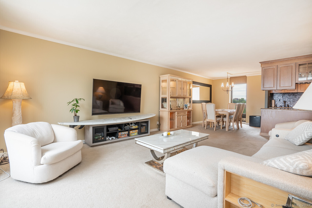 Hartford, Connecticut 06103, United States, 1 Bedroom Bedrooms, ,1 BathroomBathrooms,Residential,Active,165567