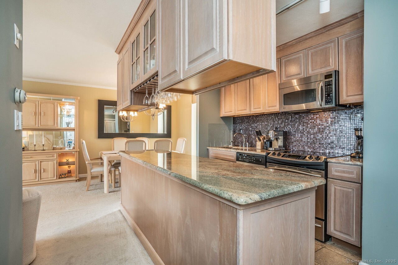 1 Gold Street APT 10G