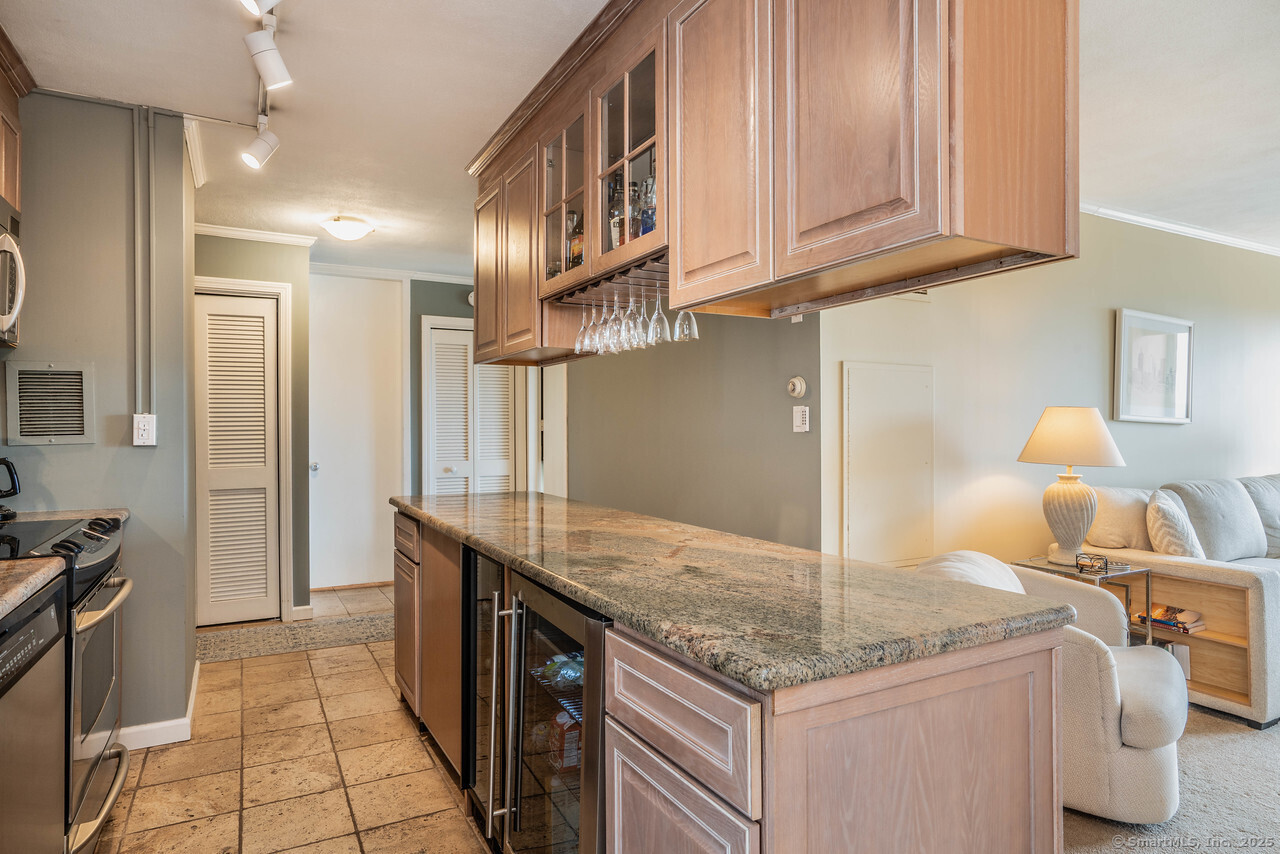 Hartford, Connecticut 06103, United States, 1 Bedroom Bedrooms, ,1 BathroomBathrooms,Residential,Active,165567