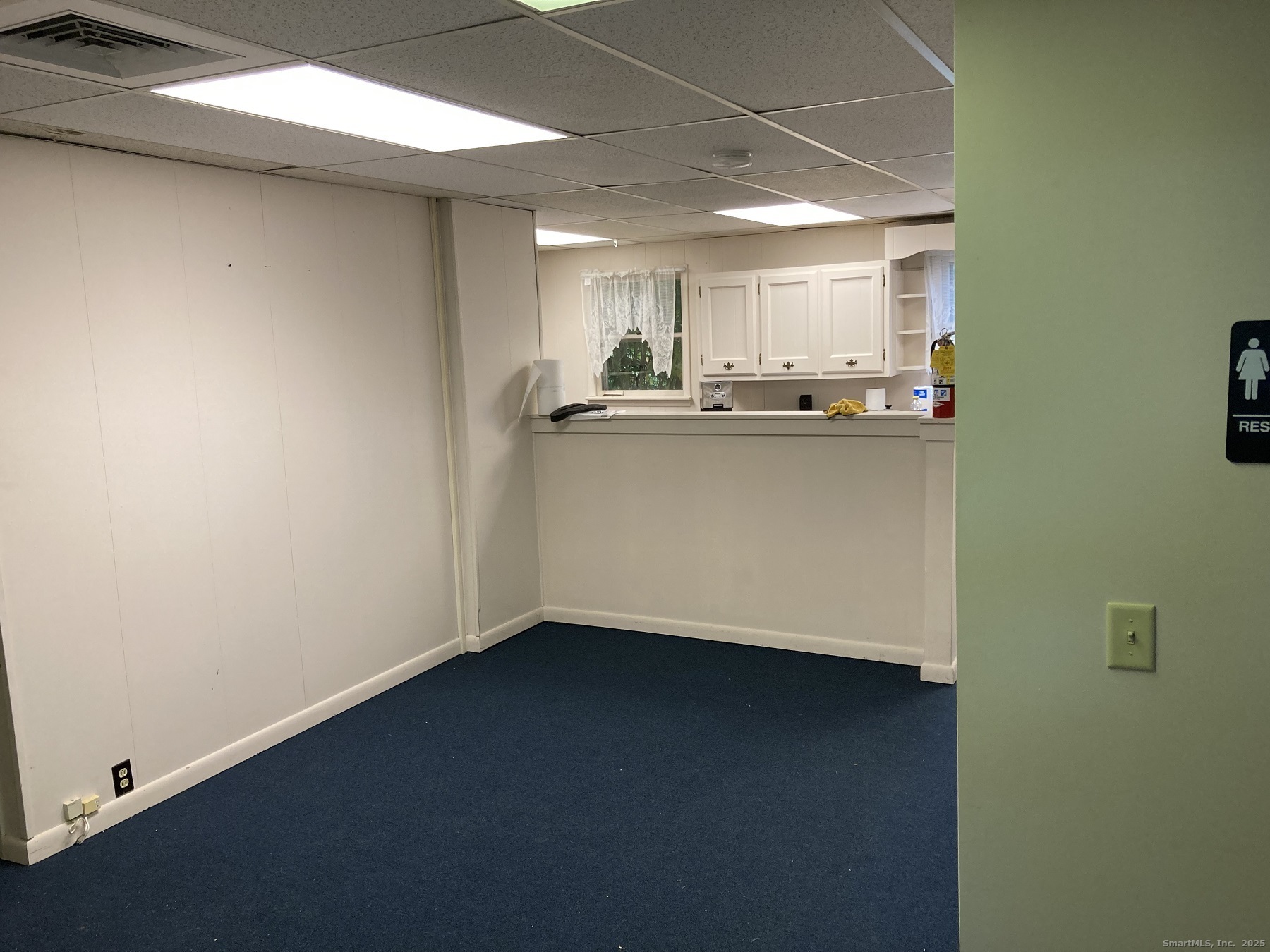 1595 Hartford New London Turnpike