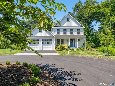 Photo of 20 Benton's Knoll, Guilford, CT 06437 (MLS # 24200312)