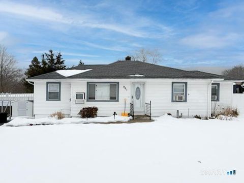 Photo of 961 N High Street, East Haven, CT 06512 (MLS # 24154853)