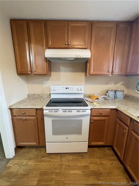 Tiny photo for 7 Grandview Drive #31A, Farmington, CT 06032 (MLS # 24153491)