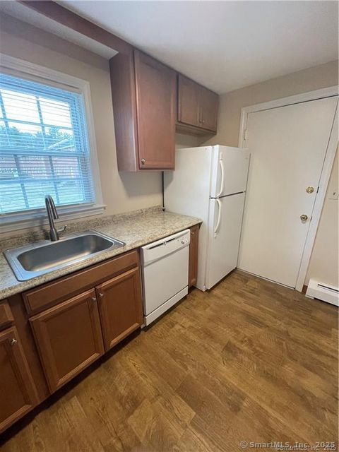 Tiny photo for 7 Grandview Drive #31A, Farmington, CT 06032 (MLS # 24153491)