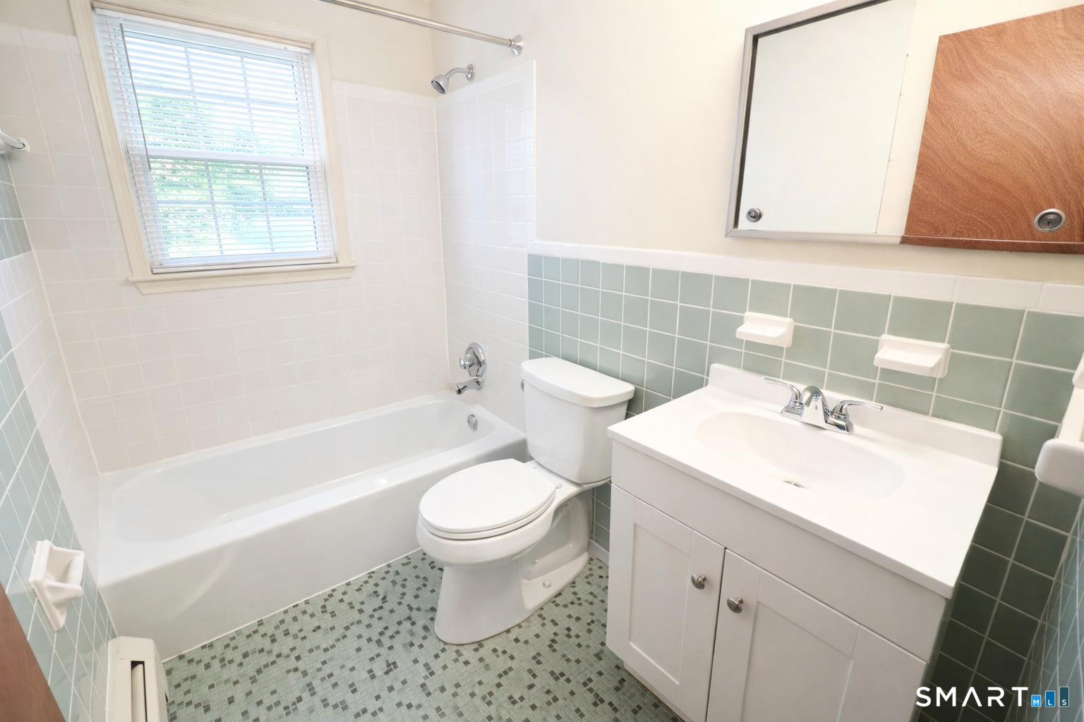 949 Hopmeadow Street 28