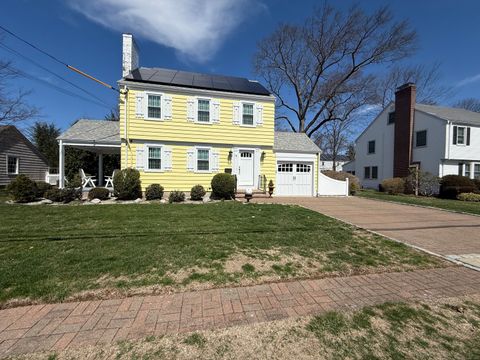 78 Gillies Road Hamden CT 06517