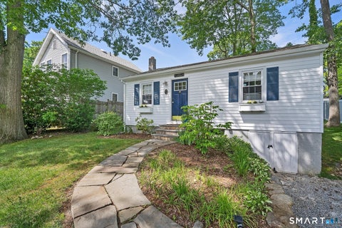 Homes For Sale - 76 S Edgewood Road<br/> East Lyme, CT 06357