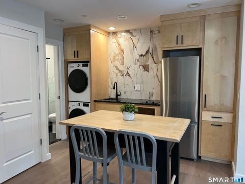 Tiny photo for 177 Butternut Street #3, Middletown, CT 06457 (MLS # 24155580)