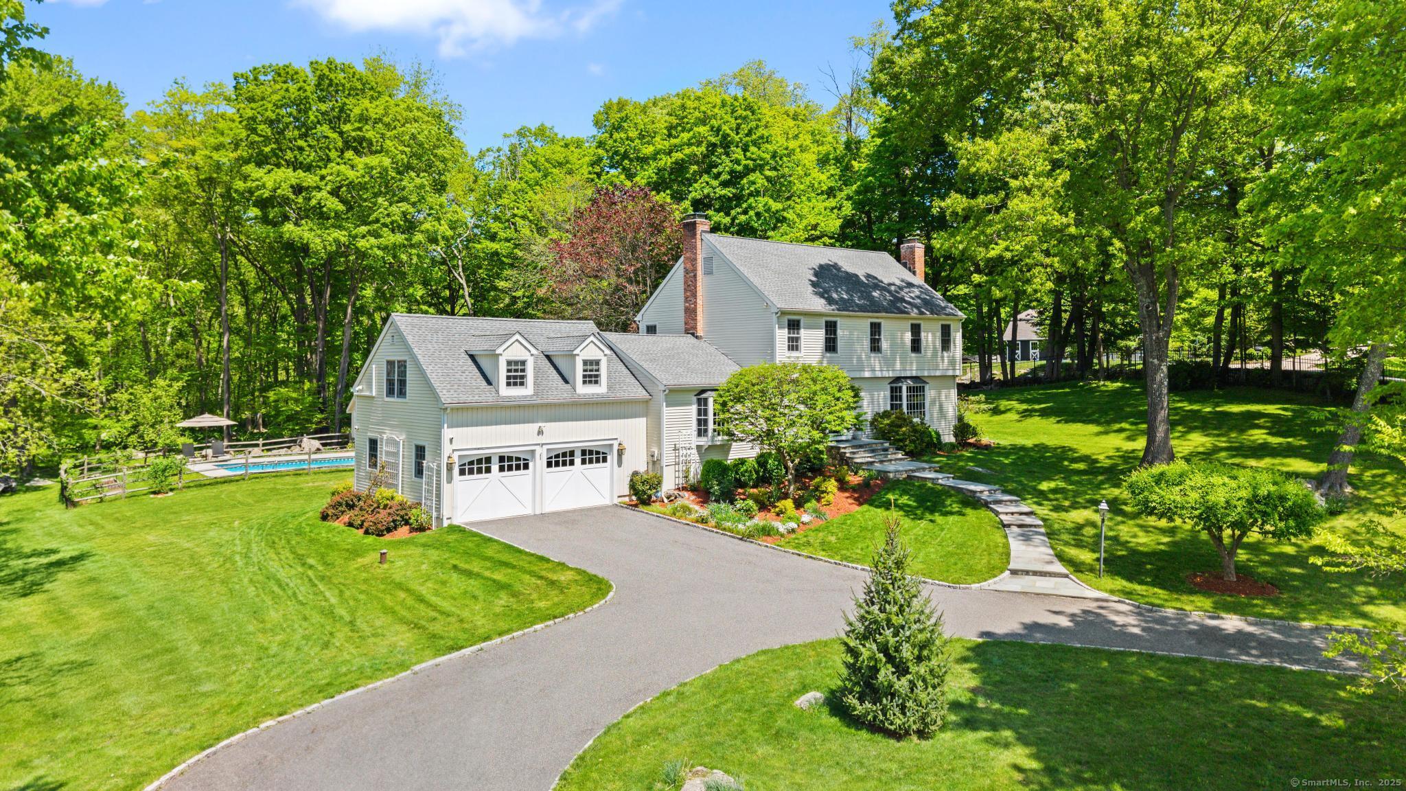 Property for Sale at Mopus Bridge Road, Ridgefield, Connecticut - Bedrooms: 5 
Bathrooms: 4 
Rooms: 11  - $1,399,000