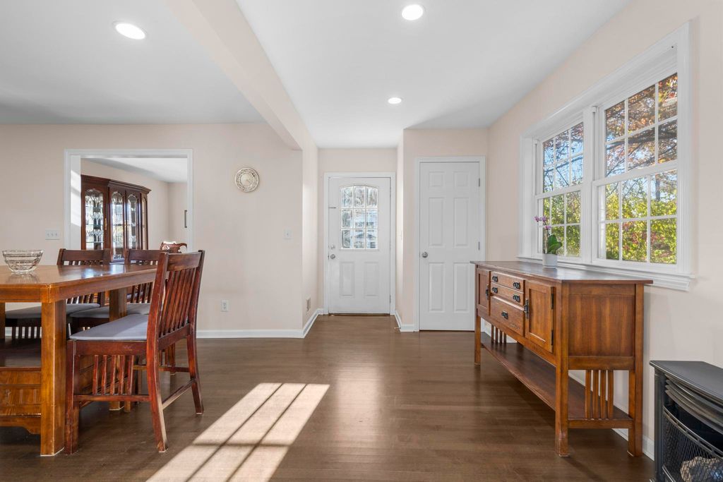 Photo of 6 Orlando Road, Norwalk, CT 06854 (MLS # 24138622)