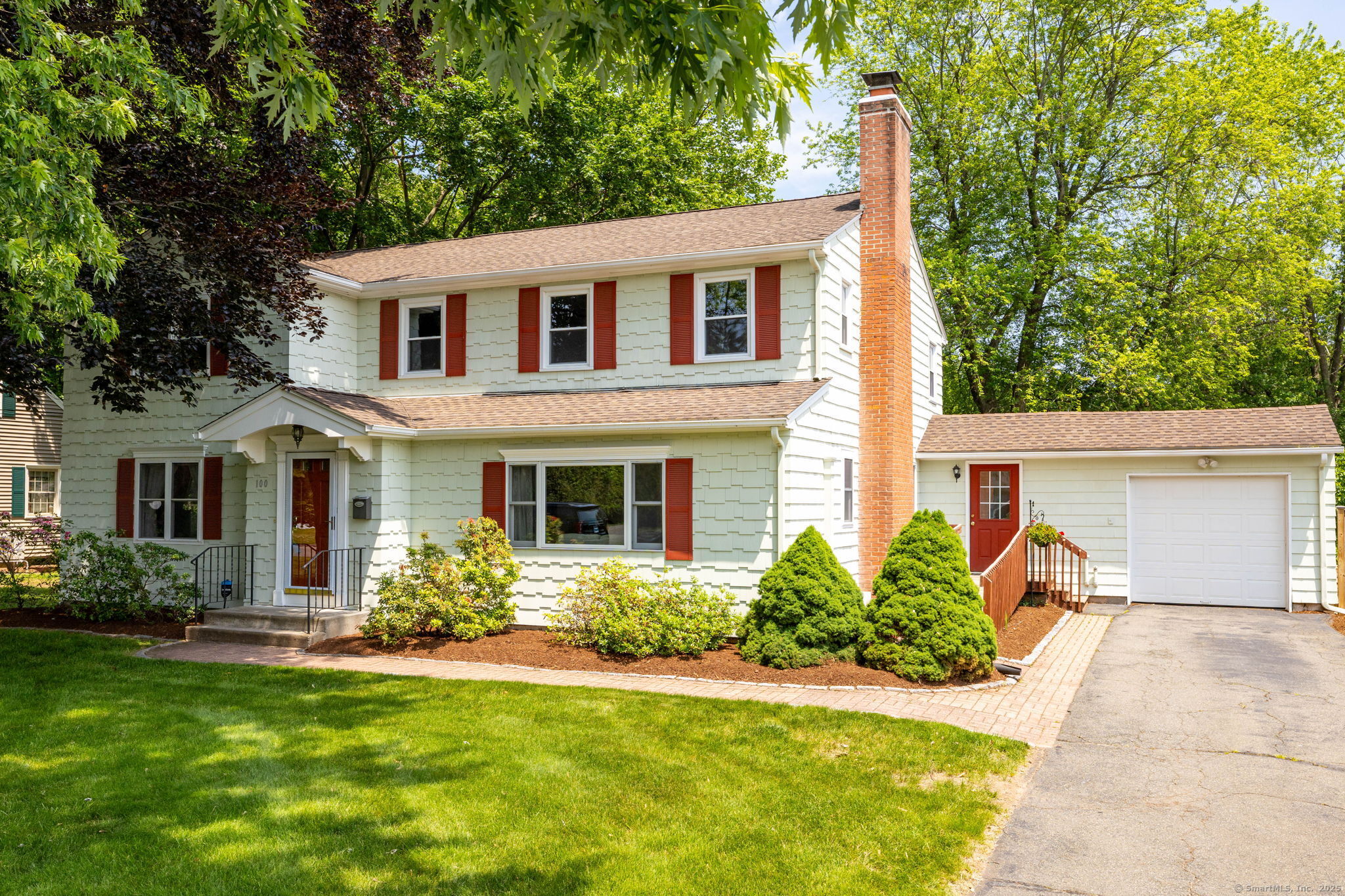 Property for Sale at Grandview Street, Manchester, Connecticut - Bedrooms: 5 
Bathrooms: 3 
Rooms: 9  - $489,900