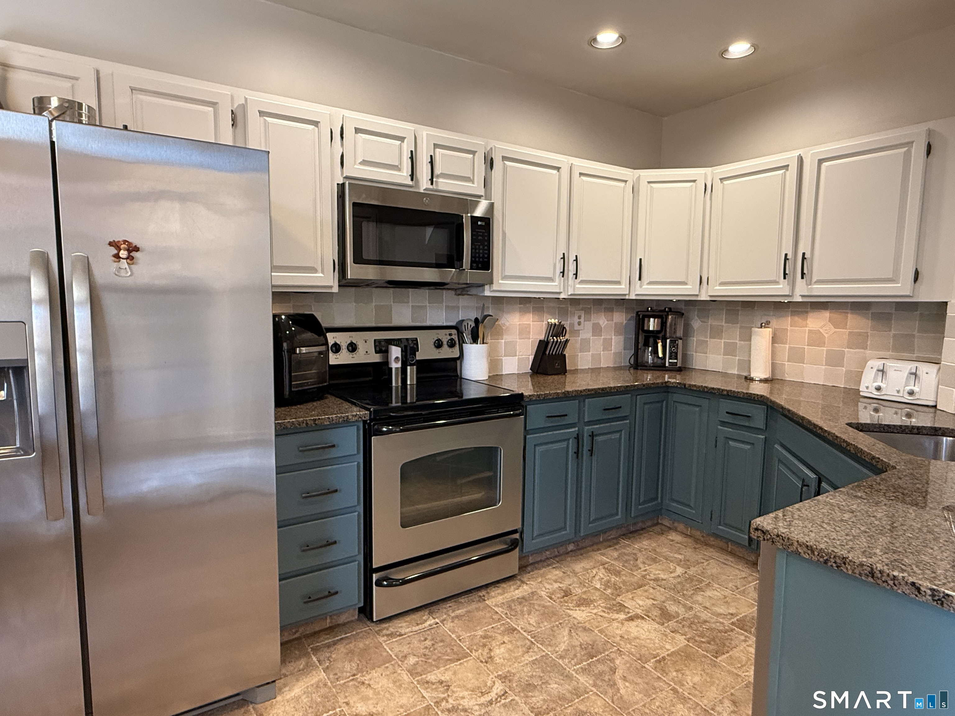 42 Summerfield Gardens 42