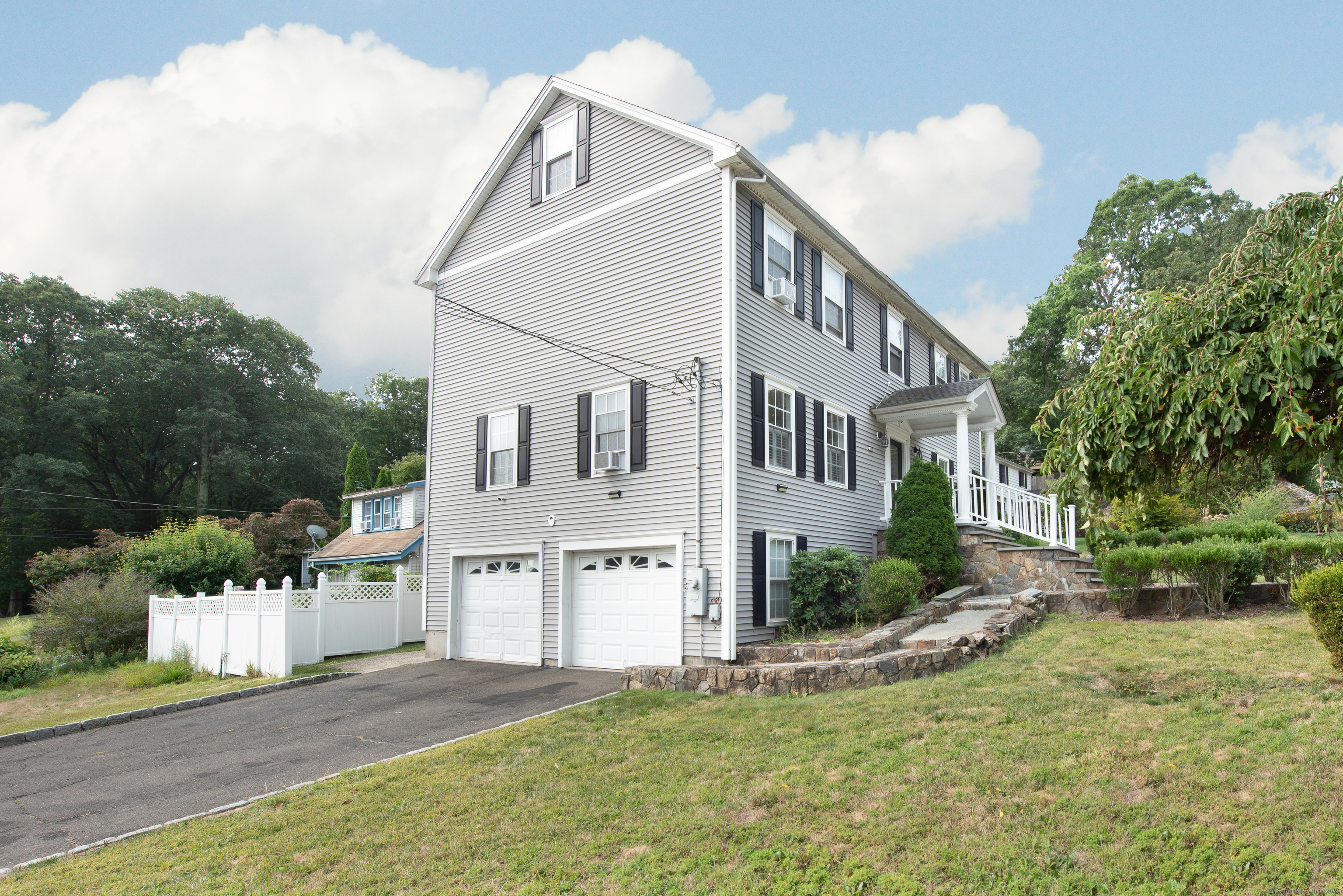 15 Tavern Rock Road