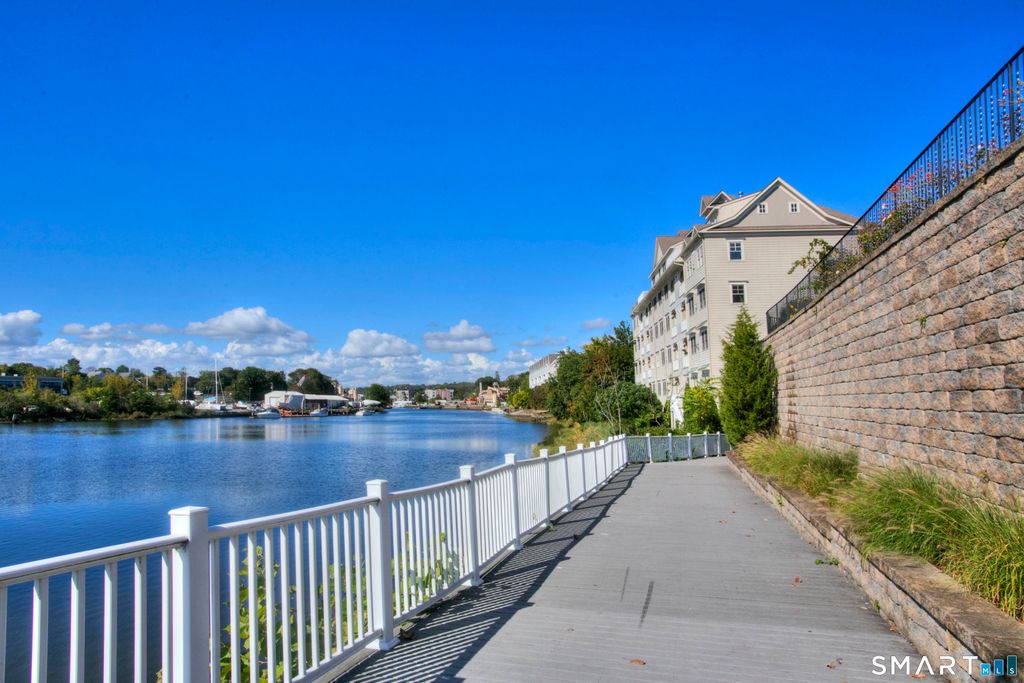 Photo of 136 East Avenue #APT 4C, Norwalk, CT 06851 (MLS # 24156169)