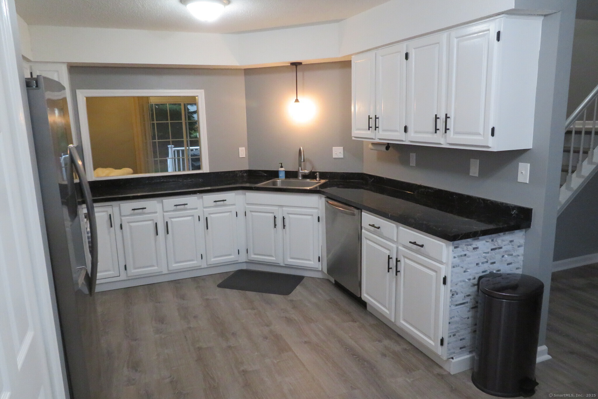 806 Fieldstone Court #806, Colchester, Connecticut image 8