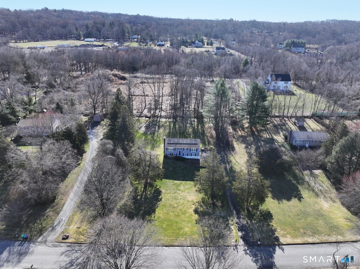 21 Rolling Glen Drive