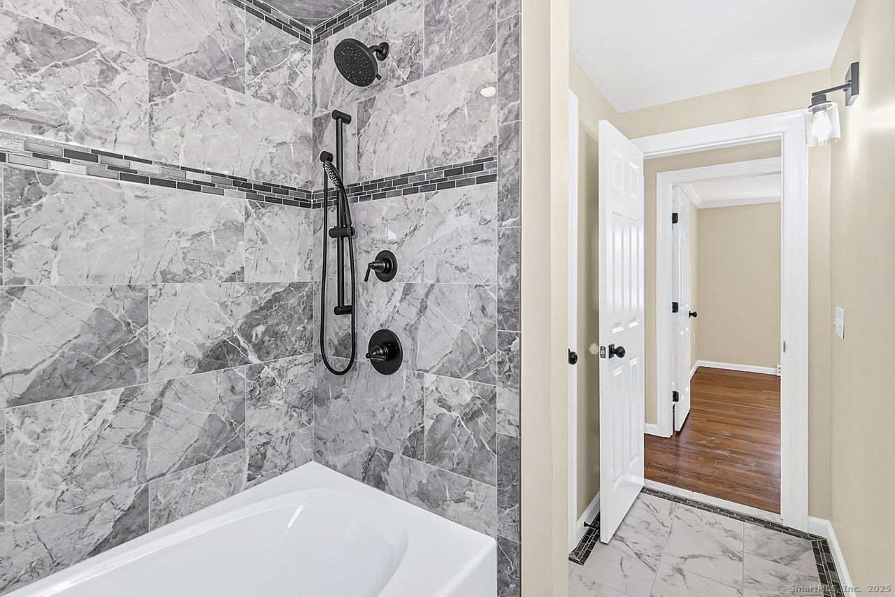 51 Jennifer Road, Hamden, Connecticut image 18