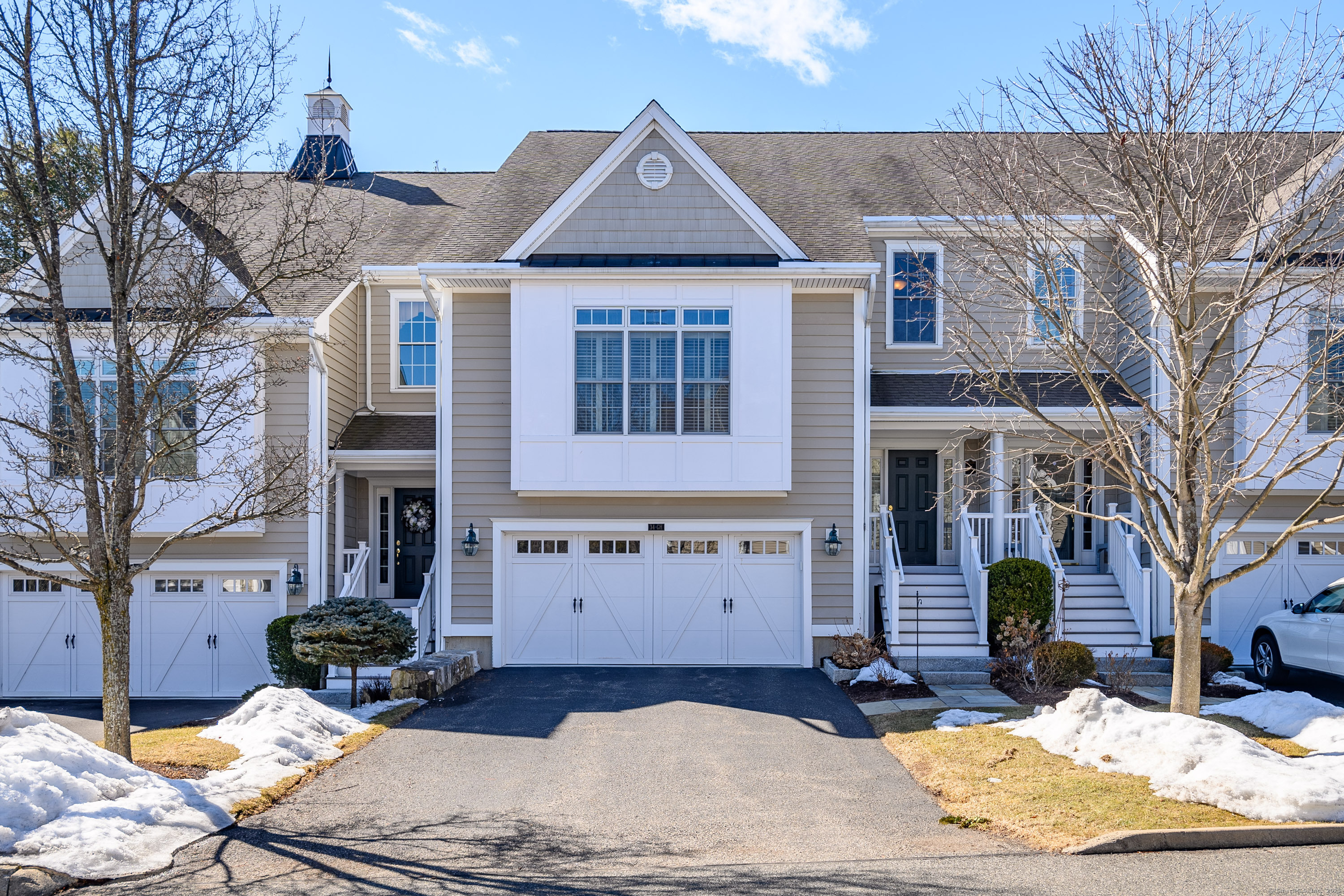 Great Heron Lane 34, Brookfield, Connecticut - 2 Bedrooms  
3 Bathrooms  
6 Rooms - 