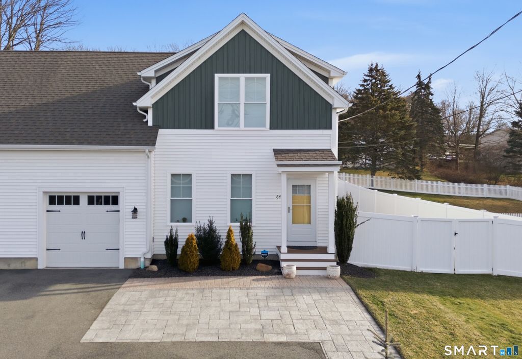 Photo of 644 Bartholomew Road #4, Middletown, CT 06457 (MLS # 24145888)