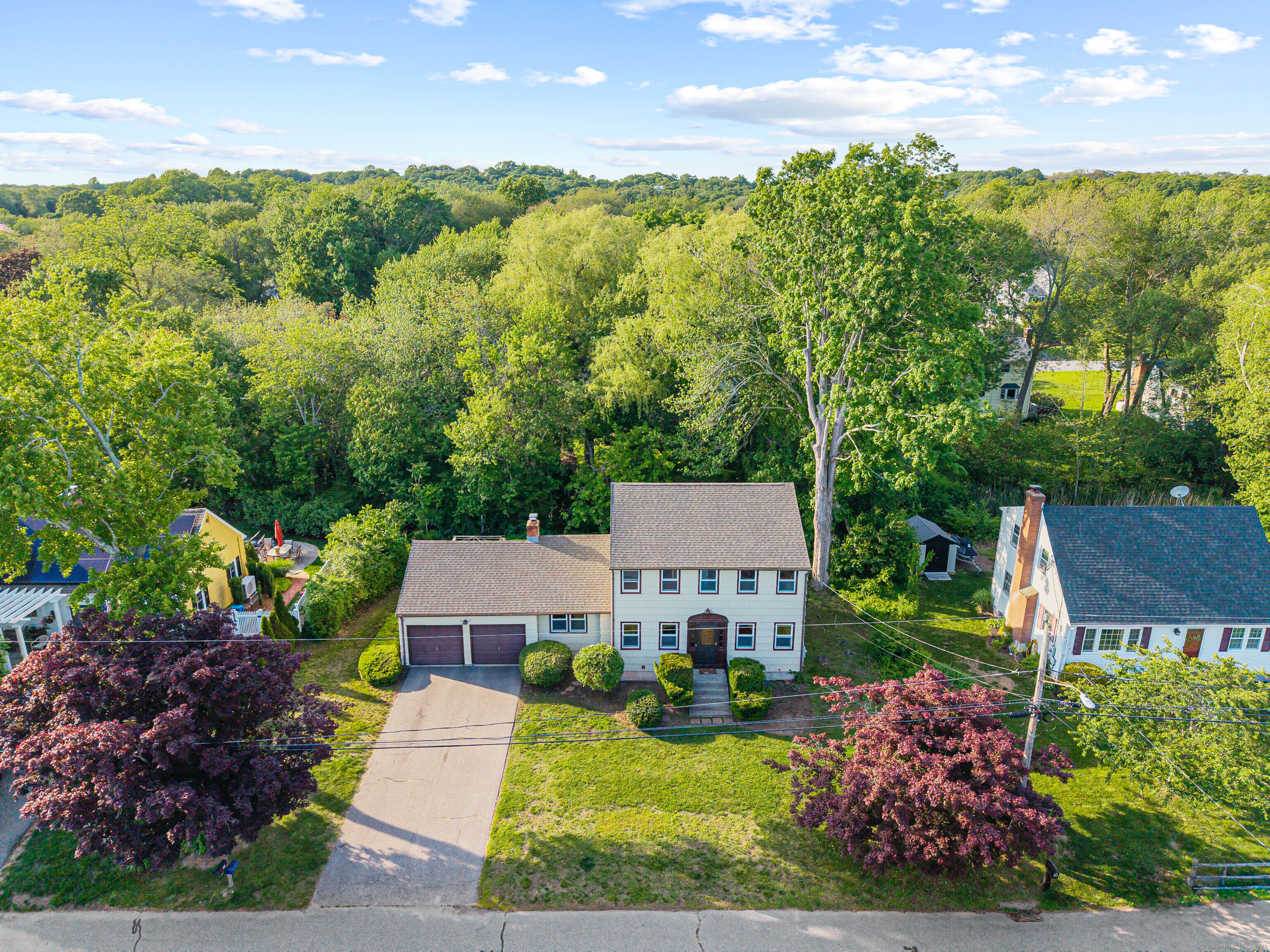 14 Meadowood Lane