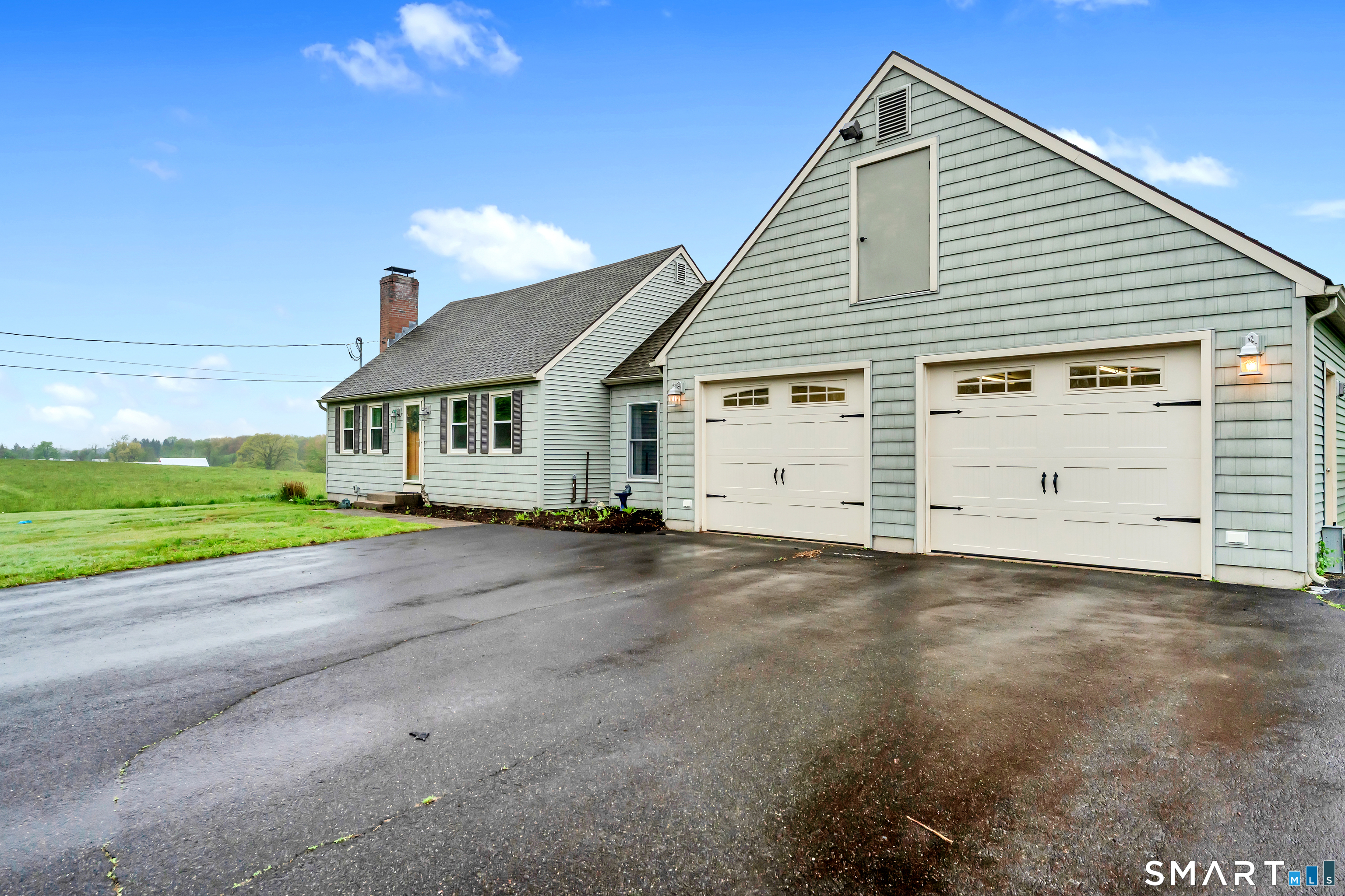 1015 Northrop Road