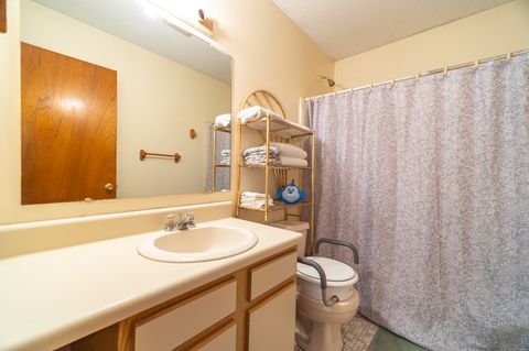 Tiny photo for 484 First Avenue #APT 6, West Haven, CT 06516 (MLS # 24137589)