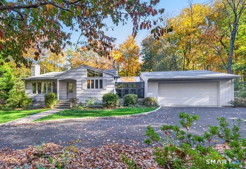 Tiny photo for 814 Amity Road, Bethany, CT 06524 (MLS # 170626300)