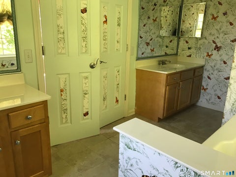 Tiny photo for 25 Meg Way, Windsor Locks, CT 06096 (MLS # 24180946)