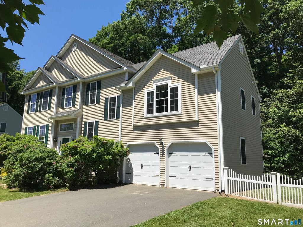 Photo of 25 Meg Way, Windsor Locks, CT 06096 (MLS # 24180946)