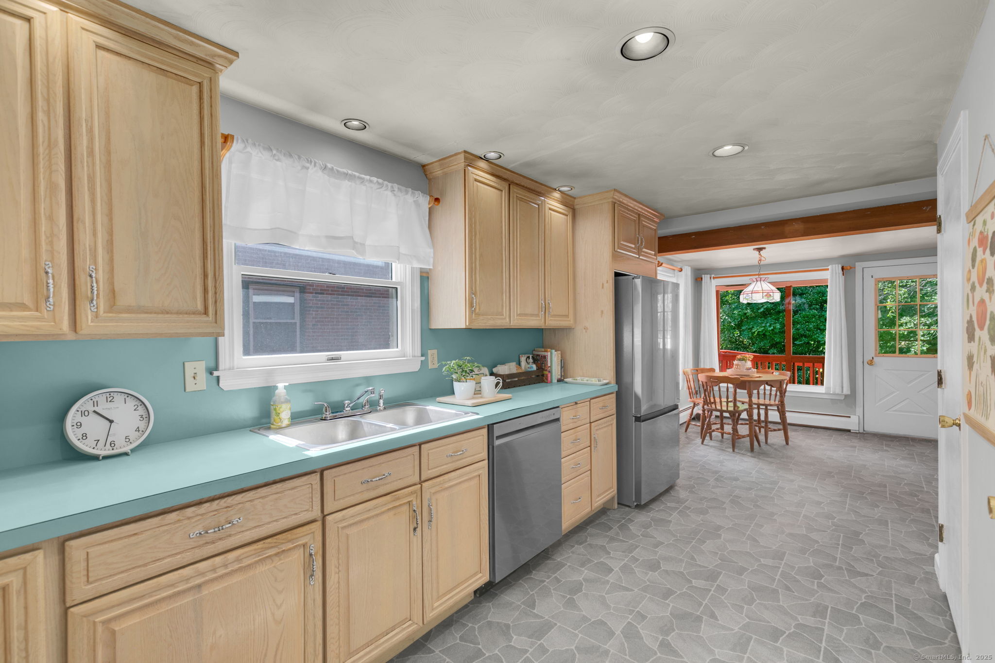 Plainville, Connecticut 06062, United States, 1 Bedroom Bedrooms, ,1 BathroomBathrooms,Residential,Coming Soon,188259