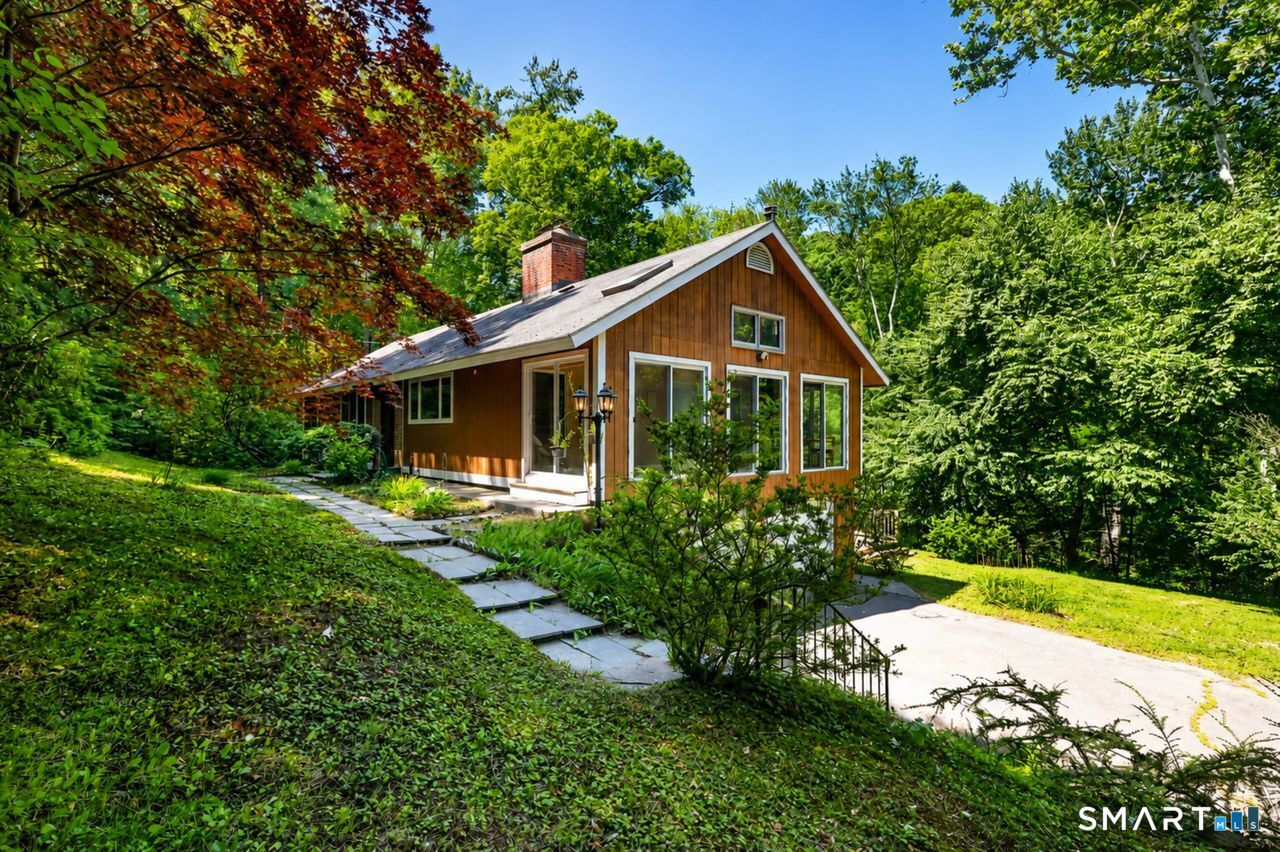 32 Hallsey Lane
