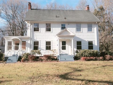 Photo of 20 Newton Road, Woodbridge, CT 06525 (MLS # 24165392)