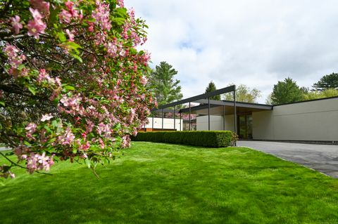 931 Ponus Ridge New Canaan CT 06840