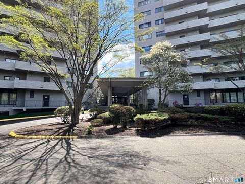 Tiny photo for 3200 Park Avenue #7A2, Bridgeport, CT 06604 (MLS # 24167868)