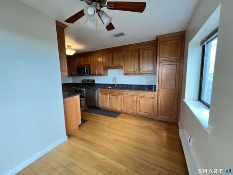 Tiny photo for 3200 Park Avenue #7A2, Bridgeport, CT 06604 (MLS # 24167868)