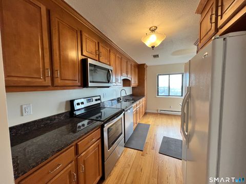 Tiny photo for 3200 Park Avenue #7A2, Bridgeport, CT 06604 (MLS # 24167868)