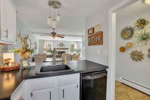 Tiny photo for 25 Pebble Court, Newington, CT 06111 (MLS # 24142731)