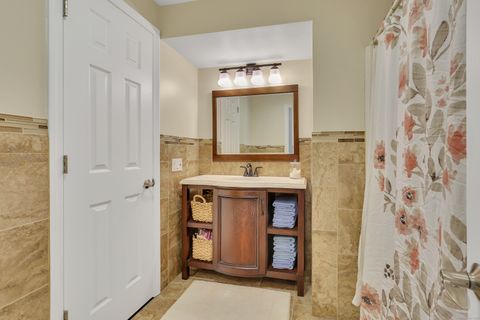 Tiny photo for 25 Pebble Court, Newington, CT 06111 (MLS # 24142731)