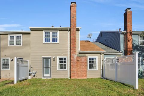 Tiny photo for 25 Pebble Court, Newington, CT 06111 (MLS # 24142731)