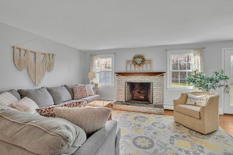 Tiny photo for 25 Pebble Court, Newington, CT 06111 (MLS # 24142731)